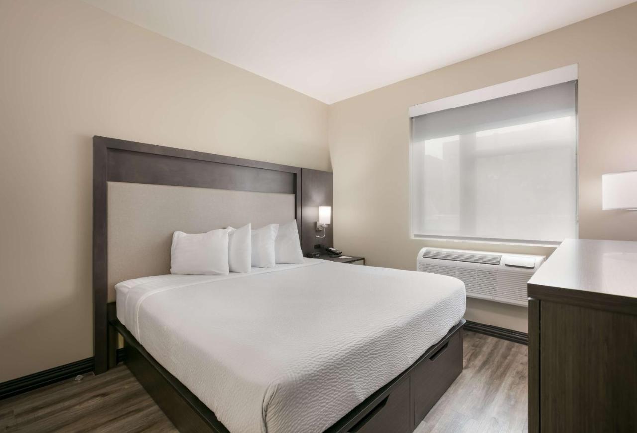 Best Western Plus Executive Residency Bronx 뉴욕 외부 사진