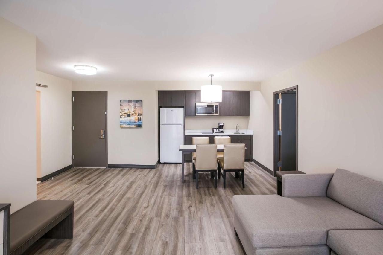Best Western Plus Executive Residency Bronx 뉴욕 외부 사진
